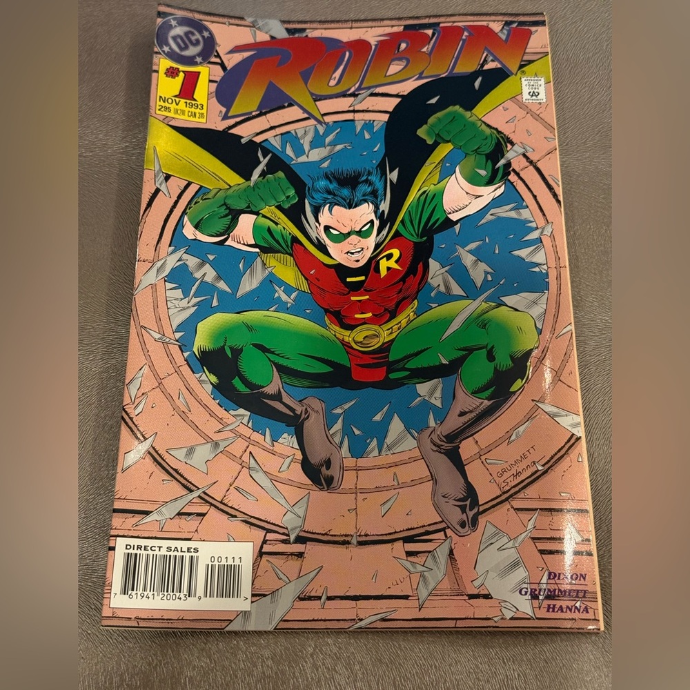 DC Robin Comic Book with Yellow and Red Accents #1 , November 1993